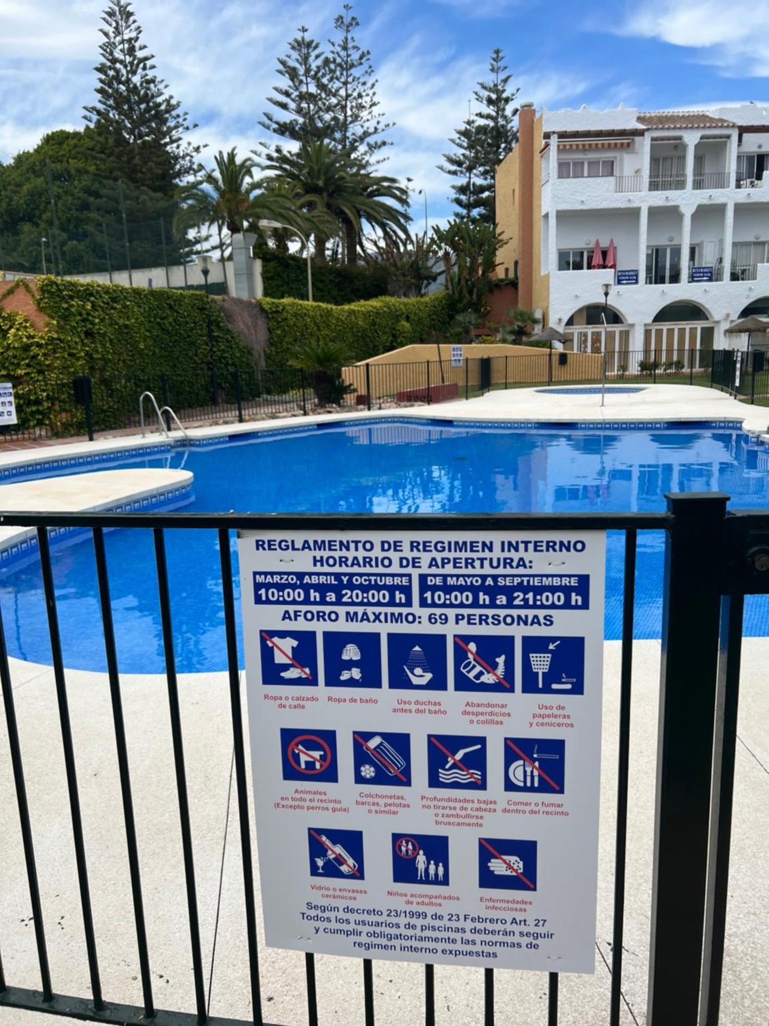Apartamentos Rio Marinas 15 Playazo Beach Nerja Exterior photo